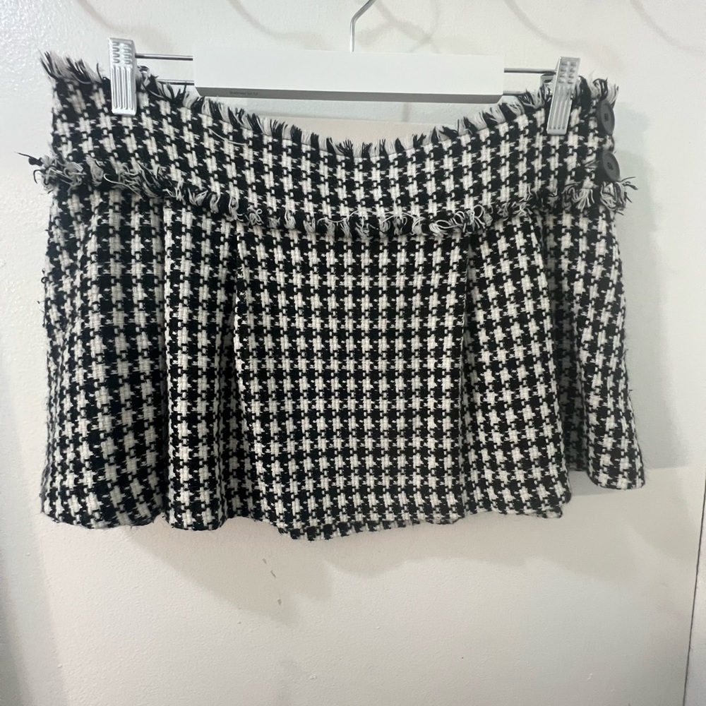 Circa 2008 Charlotte Russe Houndstooth Mini Skirt
